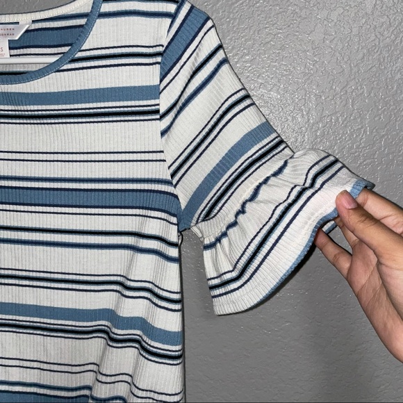 LC Lauren Conrad striped knot tee short sleeve - Picture 3 of 6